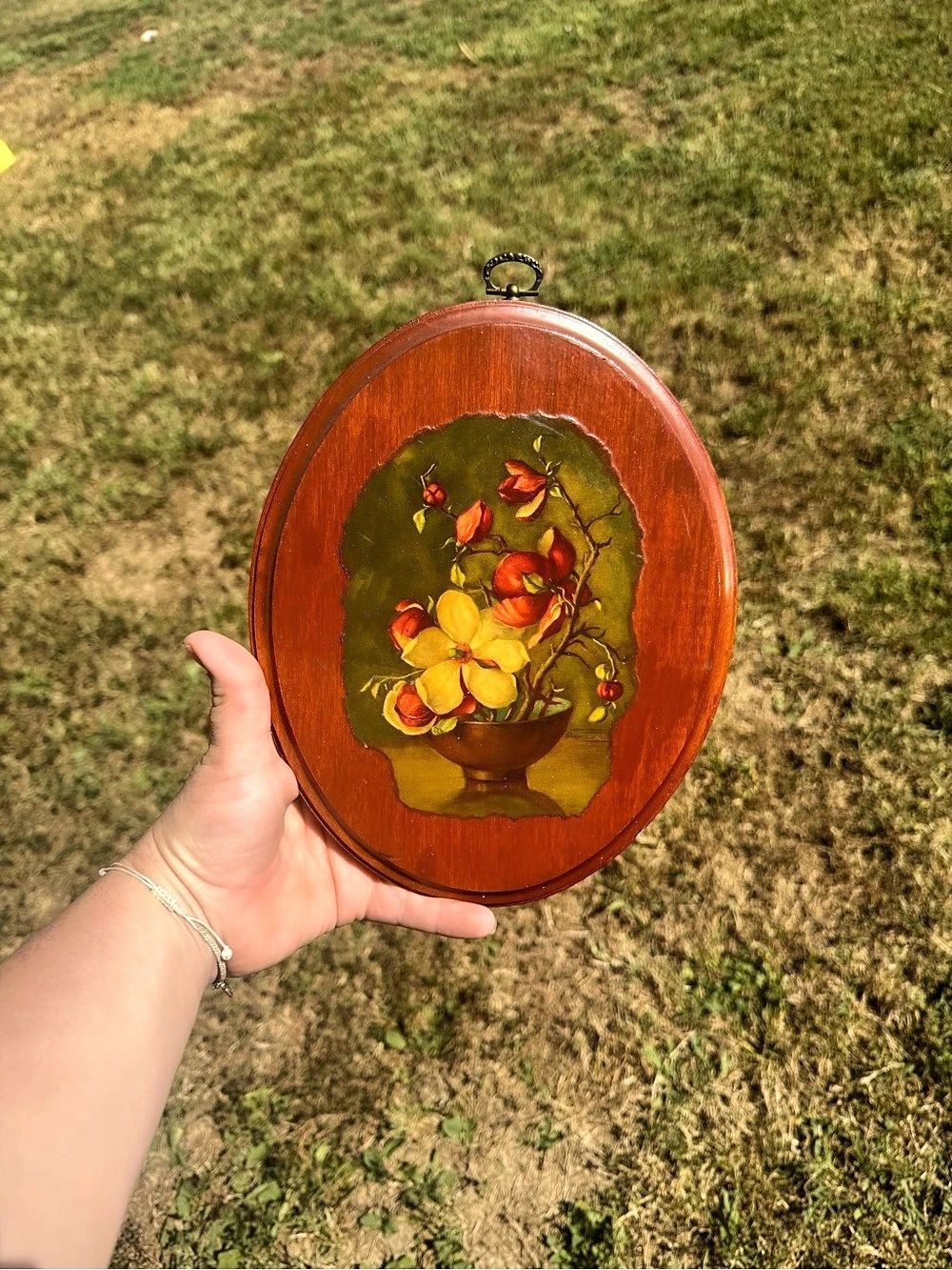 Vintage Oval Floral Wood Wall Painting